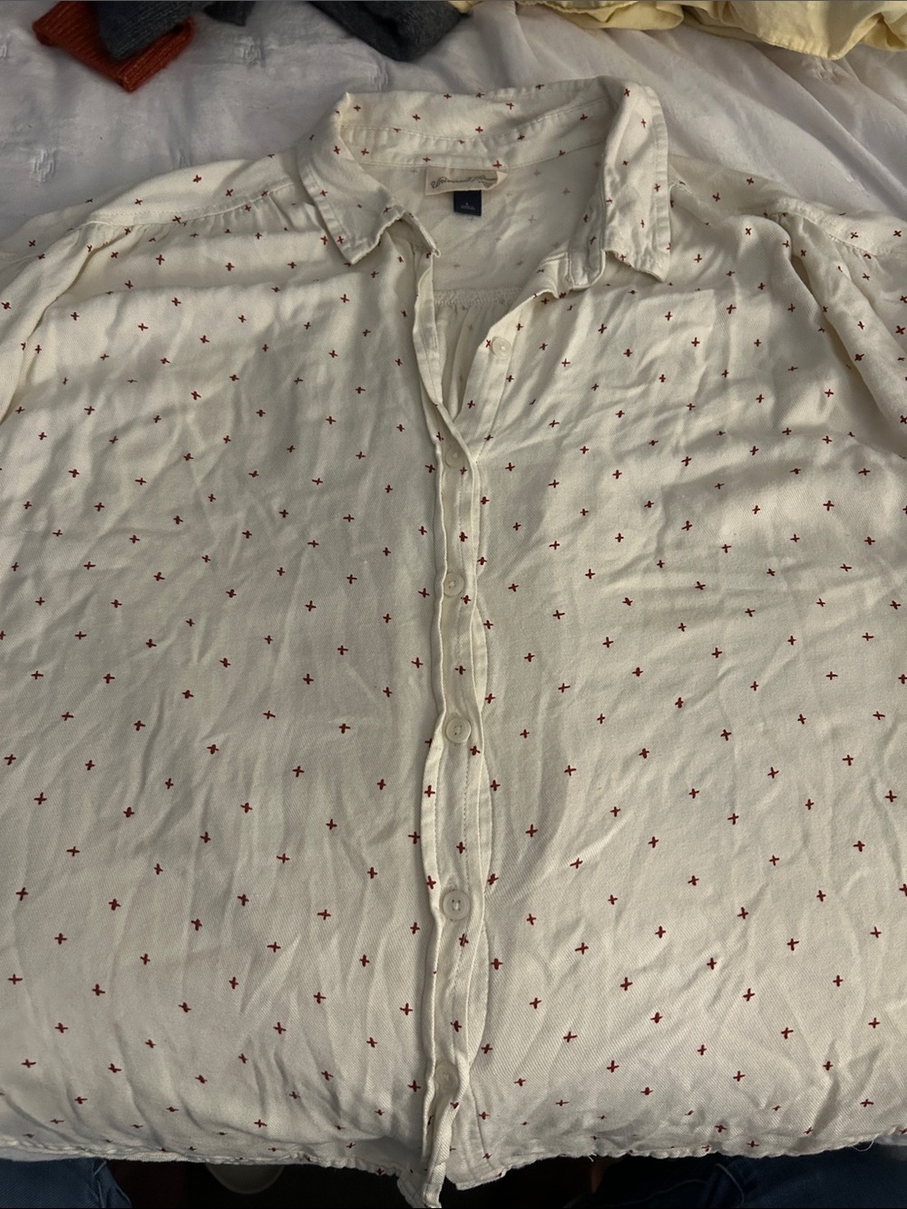 Universal Threads. Light Cream Button-Up Shirt with Red Micro Cross Print